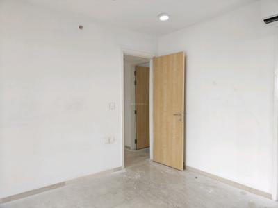 Bedroom Image of 1000 Sq.ft 2 BHK Apartment / Flat for sale in Lodha New Cuffe Parade, Sion Mumbai for Rs. 31000000