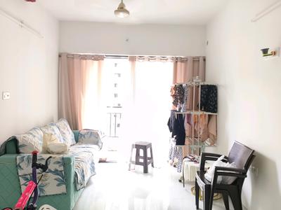 Living Room Image of 705 Sq.ft 1.5 BHK Apartment / Flat for rent in Runwal Gardens Phase 2 Bldg no 18 23, Dombivli East Thane for Rs. 14499