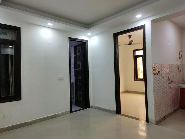 850 Sqft 2 BHK Independent Floor for sale in Saket RWA Saket, New