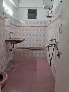 Bathroom Image of 1500 Sq.ft 3 BHK Apartment / Flat for rent in Malakpet Hyderabad for Rs. 32000