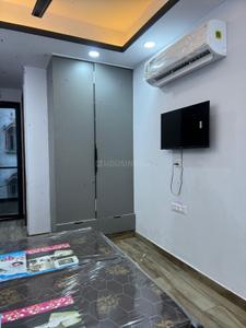 Bedroom Image of 1000 Sq.ft 3 BHK Builder Floor for rent in Tagore Garden Extension New Delhi for Rs. 45000