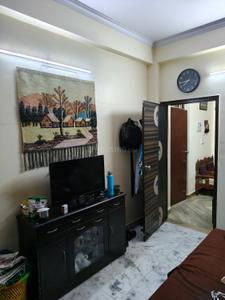 Bedroom Image of 900 Sq.ft 3 BHK Apartment / Flat for sale in Shalimar Garden Ghaziabad for Rs. 7400000