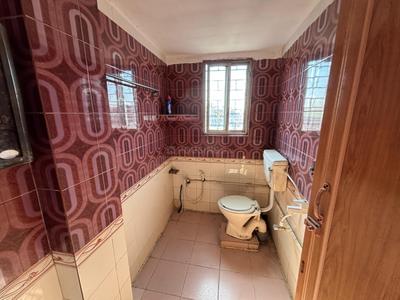 Bathroom Image of 850 Sq.ft 2 BHK Apartment / Flat for rent in Ambicapatty Silchar for Rs. 10500