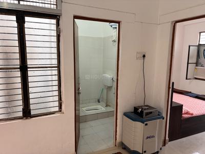 Bathroom Image of 800 Sq.ft 2 BHK Apartment / Flat for rent in Awas Vikas Colony Ayodhya for Rs. 15000