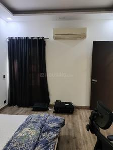 Bedroom Image of 2700 Sq.ft 3 BHK Builder Floor for sale in Safdarjung Enclave New Delhi for Rs. 70000000