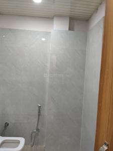 Bathroom Image of 900 Sq.ft 2 BHK Independent House for rent in Vaishali Ghaziabad for Rs. 21000