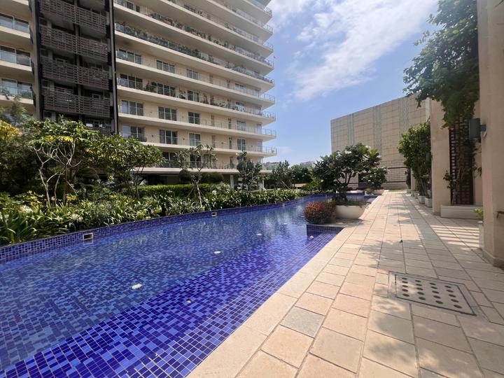 Mahindra Luminare Main Image 1