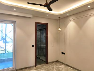 Bedroom Image of 2000 Sq.ft 3 BHK Builder Floor for sale in Ansal Versalia, Sector 67 Gurgaon for Rs. 30500000