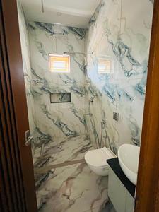 Bathroom Image of 3500 Sq.ft 5 BHK Villa for sale in Kakkanad Kochi for Rs. 26000000