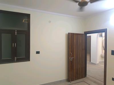 Bedroom Image of 1000 Sq.ft 3 BHK Builder Floor for sale in Dwarka Mor New Delhi for Rs. 4500000