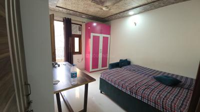 Bedroom Image of 810 Sq.ft 2 BHK Builder Floor for rent in Sector 15 Dwarka New Delhi for Rs. 21000