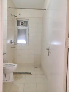 Common Bathroom Image of 1880 Sq.ft 3 BHK Apartment / Flat for sale in BPTP Princess Park by BPTP Limited, Sector 86 Faridabad for Rs. 12000000
