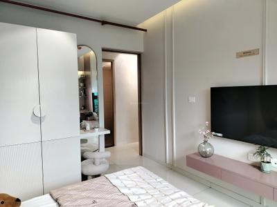 Bedroom Image of 1090 Sq.ft 2 BHK Apartment / Flat for sale in Mahindra Ivylush Tower C And Tower D, Kharadi Annex Pune for Rs. 10000000