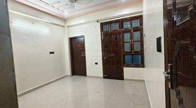 Bedroom Image of 1800 Sq.ft 4 BHK Builder Floor for rent in Sharda Nagar Lucknow for Rs. 20000