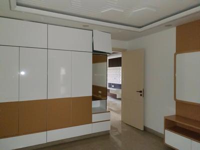 Bedroom Image of 2350 Sq.ft 4 BHK Builder Floor for sale in Aman Spring Valley Floors, Rohini Extension New Delhi for Rs. 34200000