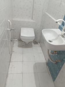 Bathroom Image of 1150 Sq.ft 2 BHK Independent House for rent in Unique Executive Heights, Rander Surat for Rs. 25000