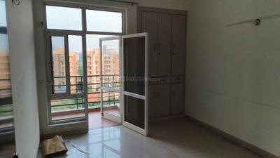 Bedroom Image of 1600 Sq.ft 3 BHK Apartment / Flat for sale in Grand Omaxe, Sector 93B Noida for Rs. 25000000