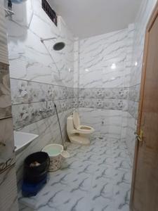 Bathroom Image of 1500 Sq.ft 4 BHK Builder Floor for rent in Jhalwa Allahabad for Rs. 25000
