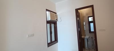 Bedroom Image of 650 Sq.ft 1 BHK Builder Floor for rent in Palam Vihar Extension Gurgaon for Rs. 18500