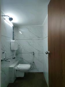 Common Bathroom Image of 580 Sq.ft 1 BHK Apartment / Flat for sale in Visharia Sadguru Tower Bldg No 2, Makane Kapase Mumbai for Rs. 1827000