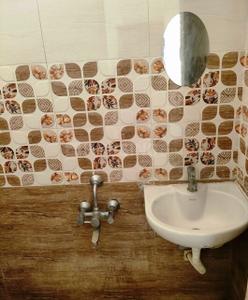 Bathroom Image of 501 Sq.ft 1 BHK Apartment / Flat for rent in Kundrathur Chennai for Rs. 10500