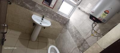 Bathroom Image of 1000 Sq.ft 2 BHK Apartment / Flat for rent in Amrapali Princely Estate, Sector 76 Noida for Rs. 36000