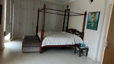 Bedroom Image of 5200 Sq.ft 5 BHK Villa for sale in Jaypee Kingswood Oriental, Sector 128 Noida for Rs. 110000000