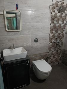 Bathroom Image of 800 Sq.ft 2 BHK Apartment / Flat for rent in Borivali West Mumbai for Rs. 45000