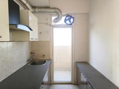 Kitchen Image of 700 Sq.ft 2 BHK Apartment / Flat for sale in Signature Global The Millennia, Sector 37D Gurgaon for Rs. 6750000