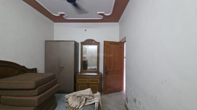 Bedroom Image of 400 Sq.ft 1 BHK Apartment / Flat for rent in Pitampura New Delhi for Rs. 20000