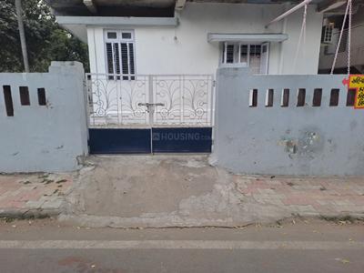 Image of 2250 Sq.ft 4 BHK Independent House for rent in Maninagar, Ahmedabad for Rs. 60000