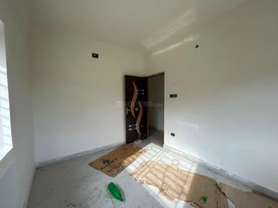 Hall Image of 1000 Sq.ft 2 BHK Apartment / Flat for sale in Chinar Park Kolkata for Rs. 4500000