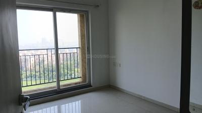 Bedroom Image of 950 Sq.ft 2 BHK Apartment / Flat for sale in Rustomjee Azziano, Thane West Thane for Rs. 15000000