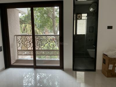 Bedroom Image of 2500 Sq.ft 4 BHK Apartment / Flat for rent in Deccan Gymkhana Pune for Rs. 140000