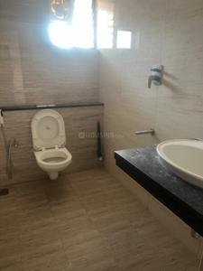 Bathroom Image of 1824 Sq.ft 3 BHK Villa for rent in Casagrand Amberley, Thazhambur Chennai for Rs. 42000