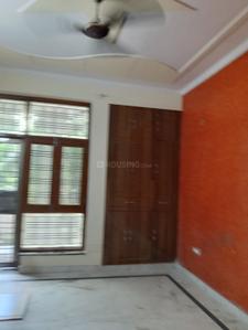 Bedroom Image of 2500 Sq.ft 3 BHK Builder Floor for rent in Sector 46 Noida for Rs. 60000