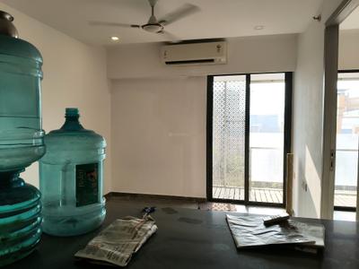 Living Room Image of 450 Sq.ft 1 BHK Apartment / Flat for sale in Matunga East Mumbai for Rs. 21500000