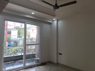 Bedroom Image of 1800 Sq.ft 3 BHK Builder Floor for sale in Paschim Vihar New Delhi for Rs. 35000000