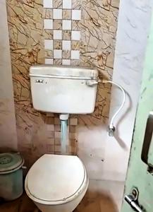 Bathroom Image of 1000 Sq.ft 2 BHK Apartment / Flat for rent in Gajuwaka Visakhapatnam for Rs. 9000
