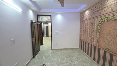 Bedroom Image of 900 Sq.ft 3 BHK Builder Floor for sale in Laxmi Nagar New Delhi for Rs. 7500000