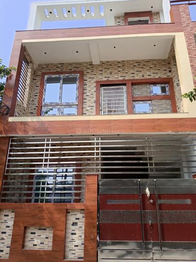 Jankipuram Garden Main Image 1