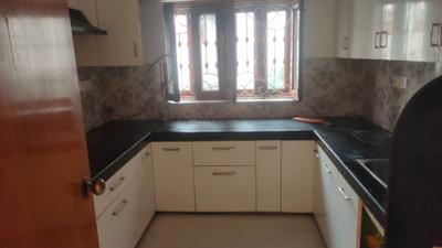 Kitchen Image of 8500 Sq.ft 7 BHK Independent House for rent in Gomti Nagar Lucknow for Rs. 155000