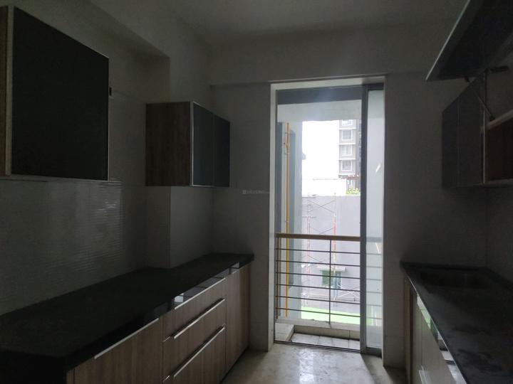 Ekta Tripolis Main Image 1