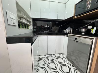 Kitchen Image of 1600 Sq.ft 3 BHK Apartment / Flat for sale in Nehru Apartments, Kalkaji New Delhi for Rs. 45000000