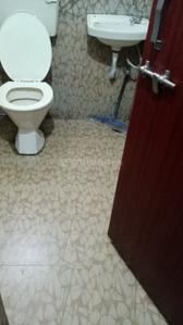 Bathroom Image of 700 Sq.ft 2 BHK Apartment / Flat for rent in New Rani Bagh Indore for Rs. 12000