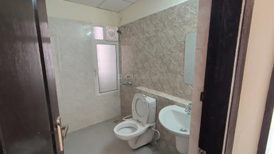 Image of 1780 Sq.ft 3 BHK Apartment / Flat for rent in Assotech The Nest, Crossings Republik, Ghaziabad for Rs. 25000