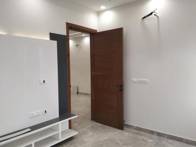 Bedroom Image of 1550 Sq.ft 3 BHK Builder Floor for sale in Pitampura New Delhi for Rs. 42500000