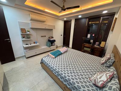 Bedroom Image of 2185 Sq.ft 4 BHK Builder Floor for sale in Vivek Vihar New Delhi for Rs. 34500000