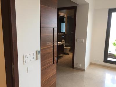 Bedroom Image of 3500 Sq.ft 4 BHK Apartment / Flat for rent in Sunteck Signia Isles, Bandra East Mumbai for Rs. 750000