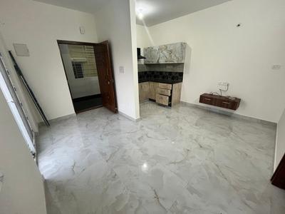 Hall Image of 900 Sq.ft 1 BHK Apartment / Flat for rent in Halasuru Bengaluru for Rs. 30000